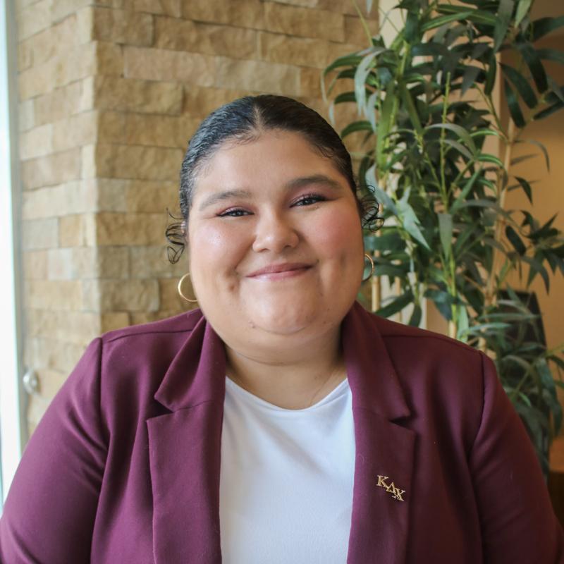 headshot of advisor, jessica alcala