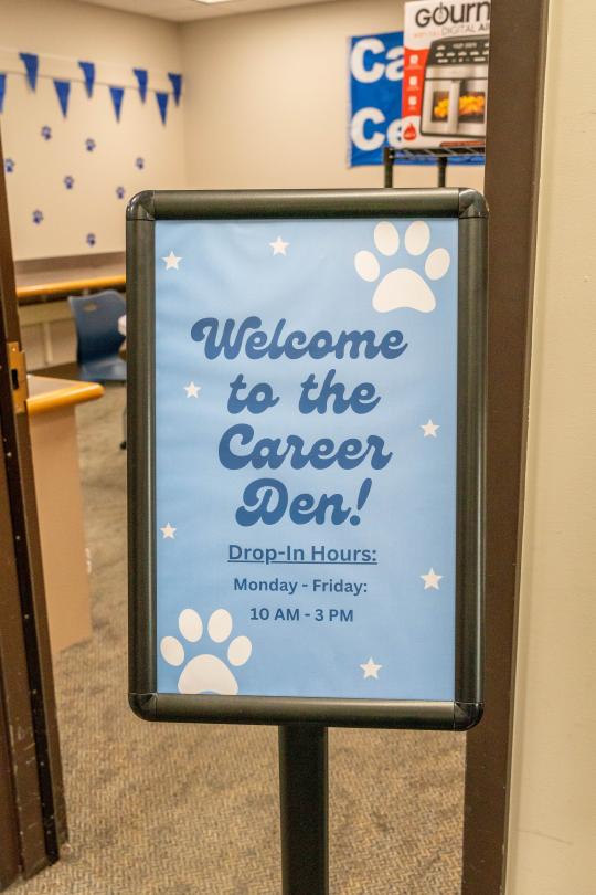 career den 